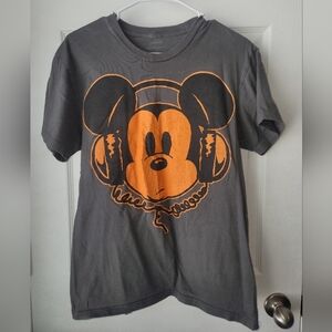 Disney Mens Mickey Mouse MM28 T-Shirt SZM Gray Crew Neck Short Sleeve Distress